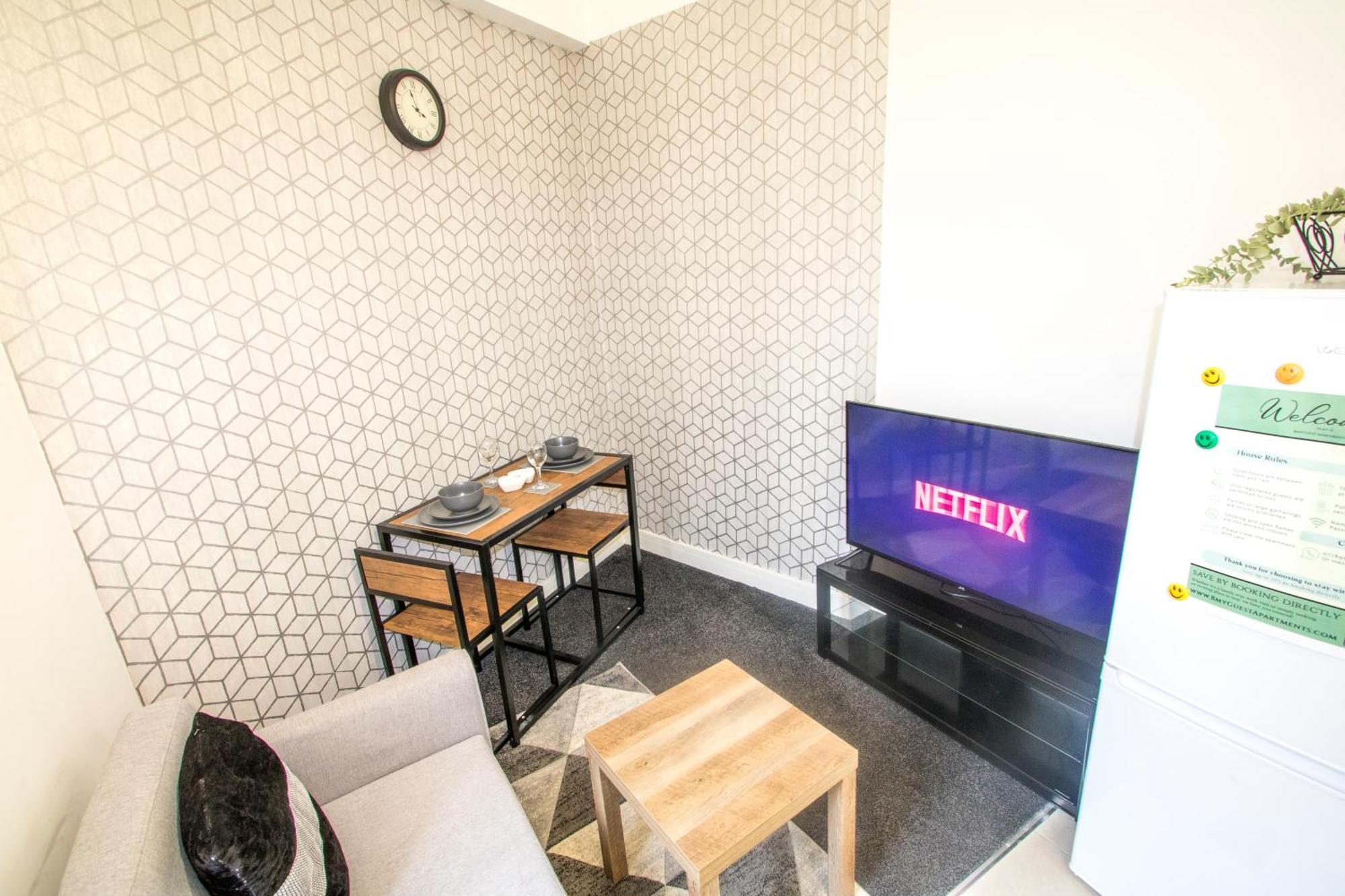 Cozy And Charming - 1 Bedroom Apartment - Free Parking, Transit Links, Close To Stadiums แมนเชสเตอร์ ภายนอก รูปภาพ